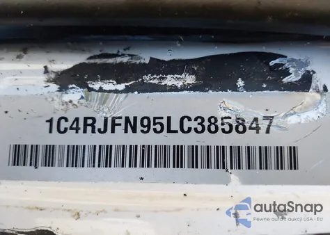 2013 Jeep Grand Cherokee Laredo Trailhawk from USA, damaged, VIN 1C4RJFAT9DC577775